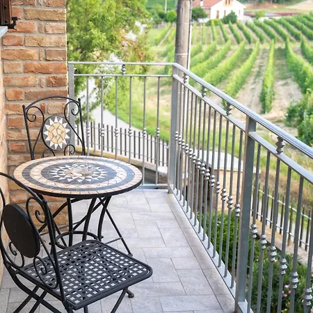 Le Giustizie Alloggio per agriturismo Agliano Terme