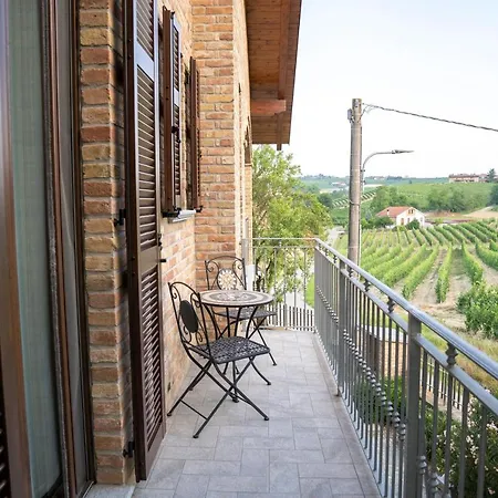 Le Giustizie Alloggio per agriturismo Agliano Terme